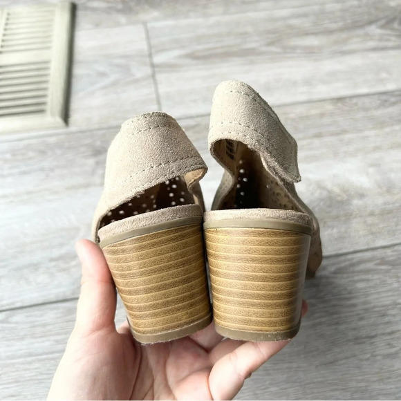 WHITE MOUNTAIN Lorna Suede Open Toe Bootie Sandal - Picture 5 of 15